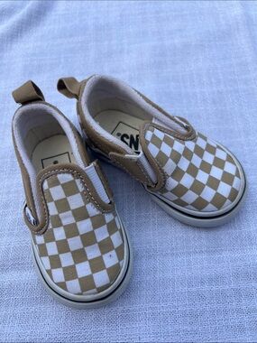 Vans Toddler  Slip-On Checkerboard Canvas Shoes in Tan and White Size 3